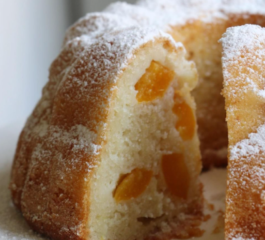 Bolo De Pêssego Sem Glúten e Sem Lactose
