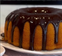 Bolo de Fubá com Erva-Doce