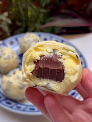 IMG: Bombom de Maracujá com Chocolate Trufado