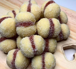 CASADINHOS DE GOIABADA