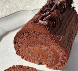 Rocambole de Chocolate Sem Glúten e Sem Açúcar