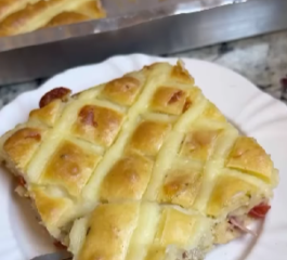 Torta de Cebola com Presunto e Queijo