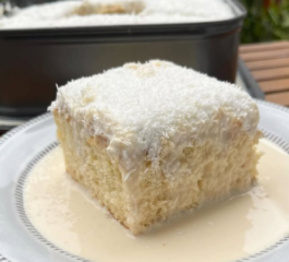 Bolo Gelado de Coco Sem Glúten