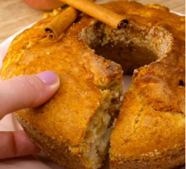 Bolo de Maçã na Airfryer