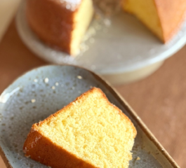 Bolo de Queijo Cremoso