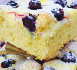 Bolo de Uva com Creme de Confeiteiro