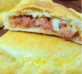 Calzone Rápido e Fácil: Uma Delícia Pronta em Minutos!
