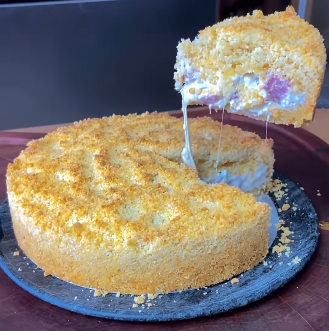 IMG: Cuca Fácil De Salame Com Queijo