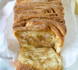 Pão Folhado de Canela