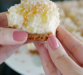 Torta de Abacaxi com Coco