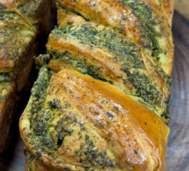 Babka de Manteiga de Ervas