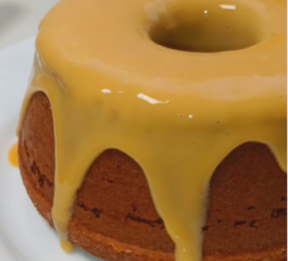 Bolo Amanteigado de Doce de Leite