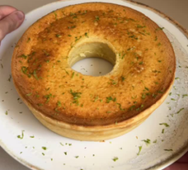 Bolo Mole de Limão