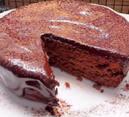 Bolo de Tâmaras Especial