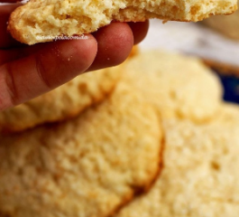 Broa de Coco