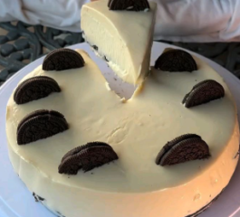 Cheesecake de Chocolate Branco com Oreo