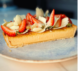 Torta de Leite Condensado e Frutas