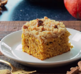 Bolo de Abóbora e Canela com Crocante de Nozes