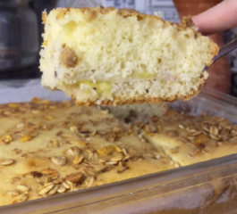 Bolo de Banana com Granola Saudável