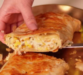 Folhado de Frango Milho e Catupiry