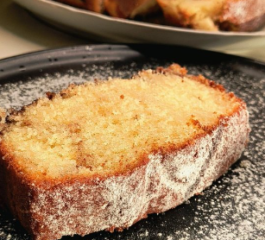 Bolo Amanteigado de Baunilha