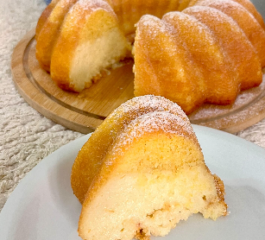 Bolo de Fubá Mega Cremoso