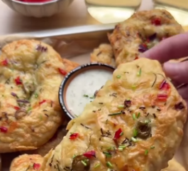 Pizza Calzone: uma tradição italiana dobrada em sabor e história