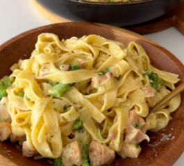 Macarrão com Brócolis e Bacon