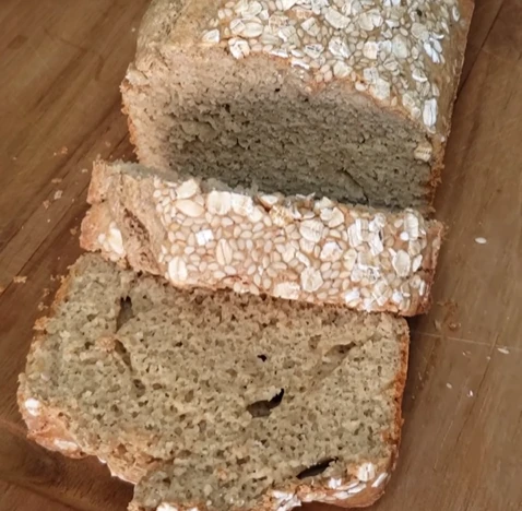 Pão de Aveia com Iogurte