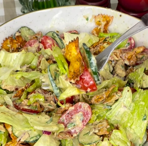 Salada de Macarrão Crocante