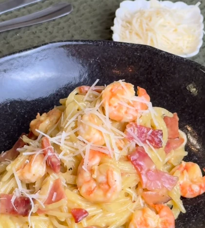Carbonara de Camarão e Bacon